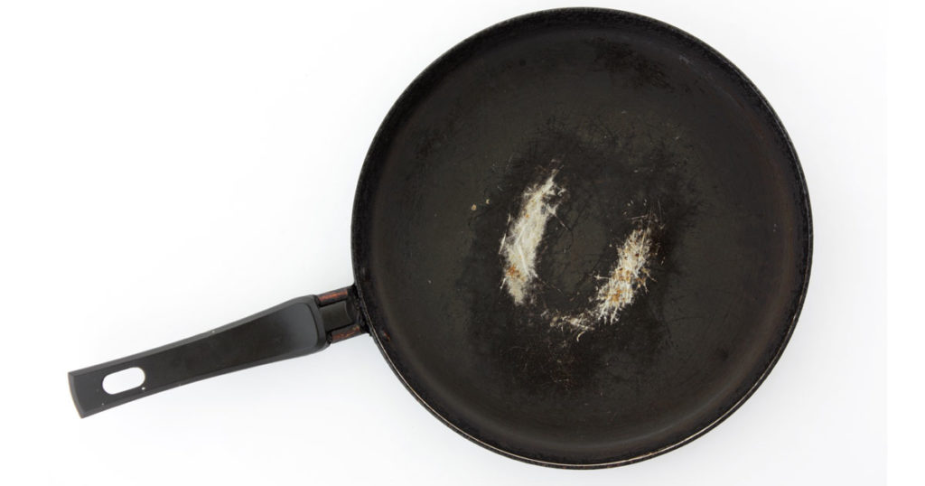 health-hazards-associated-with-teflon-and-nonstick-cookware-chemicals